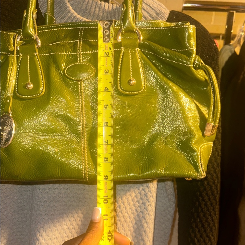 Tod's Olive Green Leather Tote Bagp - Picture 13 of 16